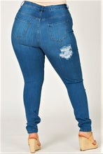Load image into Gallery viewer, High rise Slightly distressed Jeans

